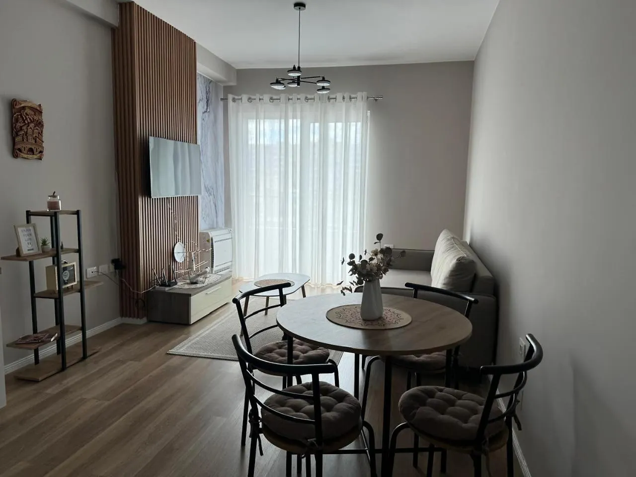 Olivia House Apartment Yzberish